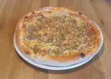 14. Tuniaková pizza (680 g)