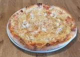 16. Kuracia pizza (630 g)