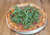 4. Pizza prošuto (630 g)